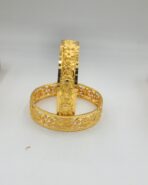 B-005 Bangles